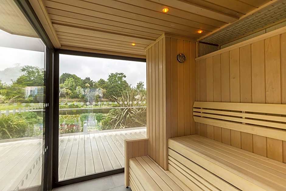 St. Pierre Park Hotel & Golf