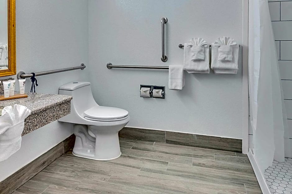 Country Inn & Suites by Radisson, Grand Rapids Airport, MI
