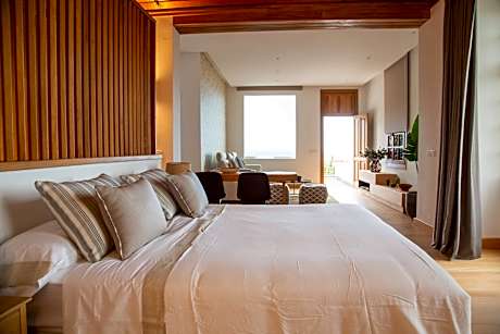 Suite with Sea View
