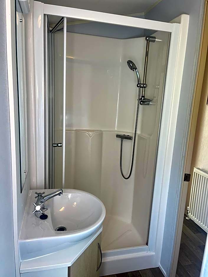 Red Deer Village Holiday Park - 3 Bedroom, Self-Catering Holiday Home