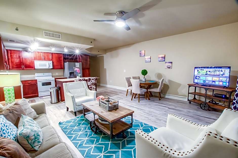 Laketown Wharf 1035 By Aneliya