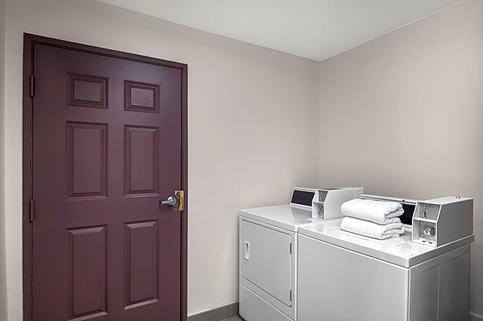 Garner Hotel Paducah West