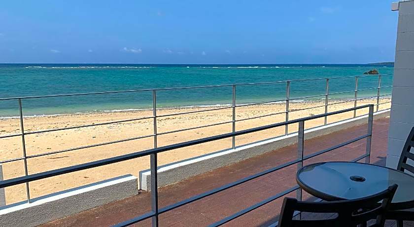 Hotel & Restaurant On the Beach Lue