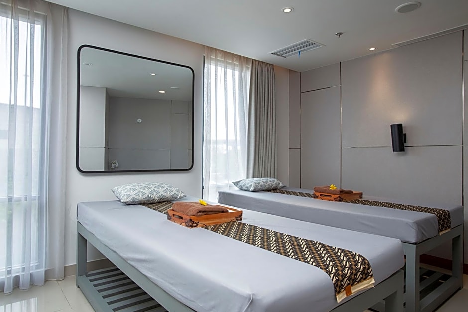 THE 1O1 Jakarta Airport CBC