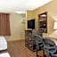 Relax Suites Extended Stay - La Mirada