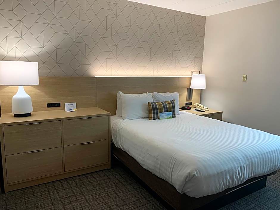 Days Inn by Wyndham Duluth/By Miller Hill Mall