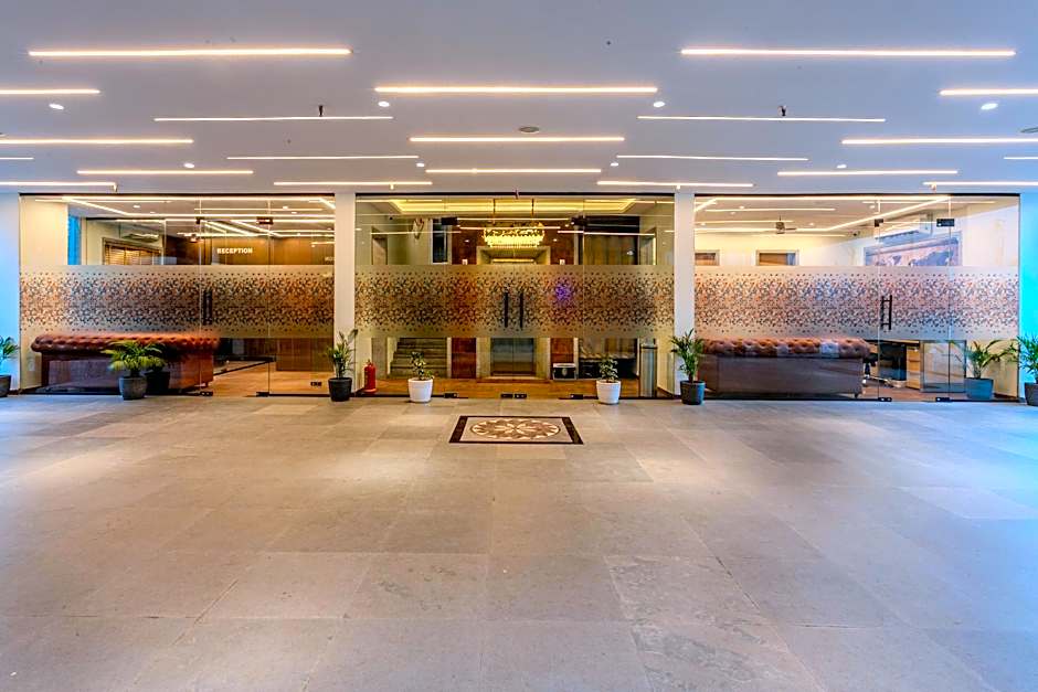 World Inn Hotel