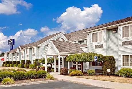 Microtel Inn & Suites By Wyndham Wellsville