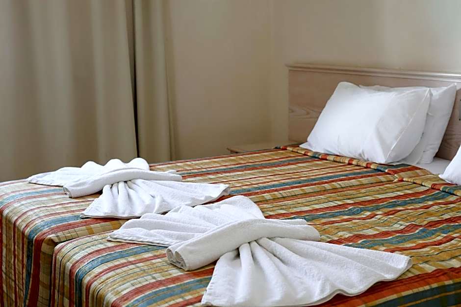Senator Hotel Apartments