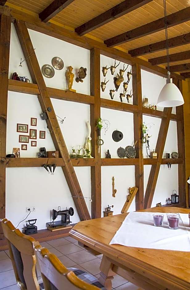 Hotel-Pension-Waldblick Garni