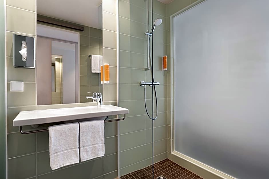 Super 8 by Wyndham Dresden