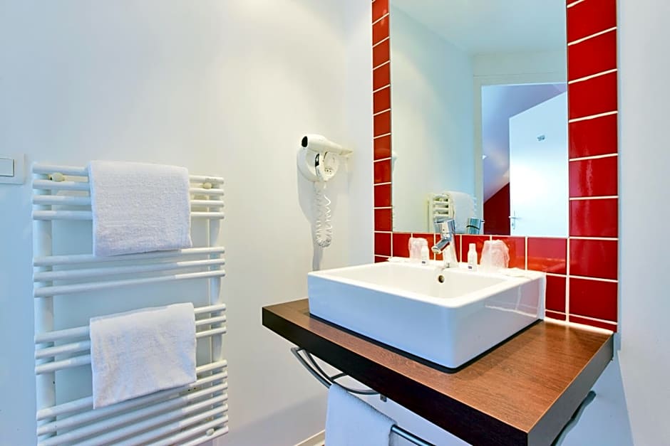 KYRIAD ROUEN NORD - Mont Saint Aignan