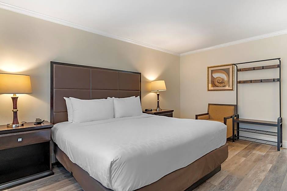 Best Western Carmel's Town House Lodge