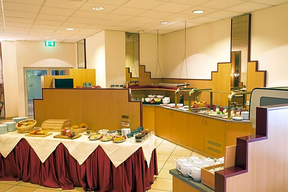 Fly Inn Hotel Frankfurt Airport Rüsselsheim ehemals Trip Inn Hotels