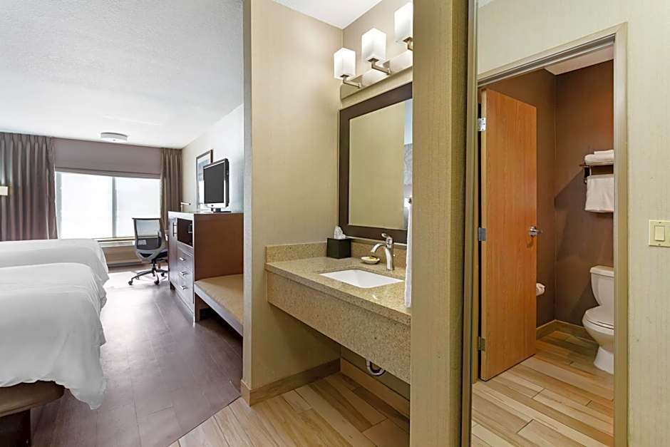 Best Western Plus Cottontree Inn