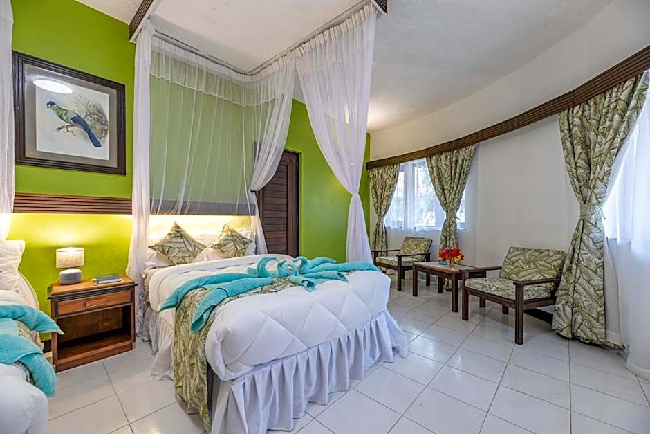 Safari Beach Hotel