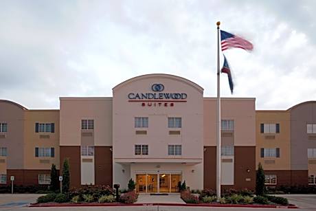Candlewood Victoria by IHG