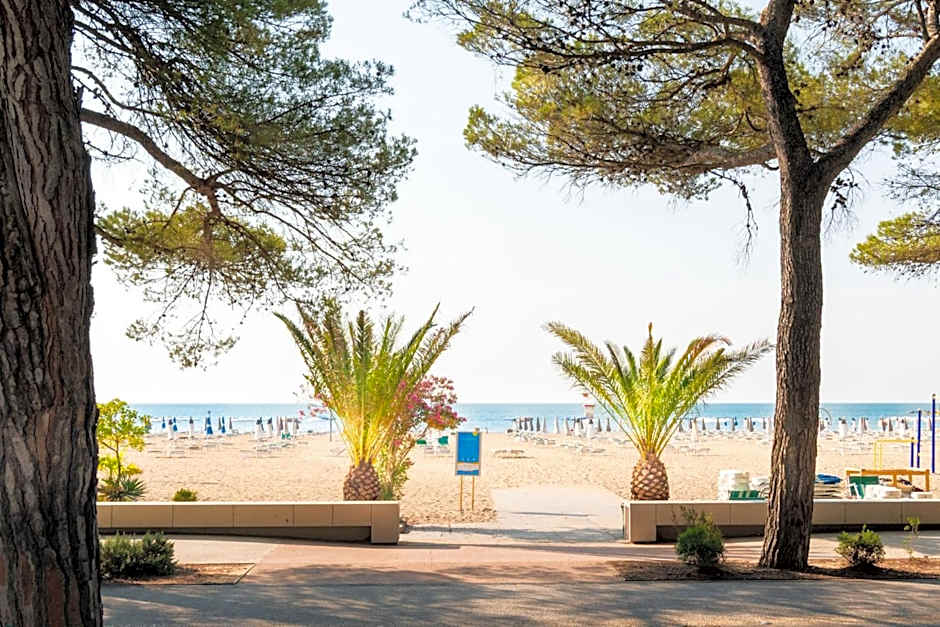 International Beach Hotel