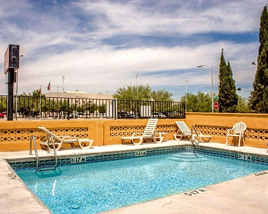 Econo Lodge University – Tucson, AZ