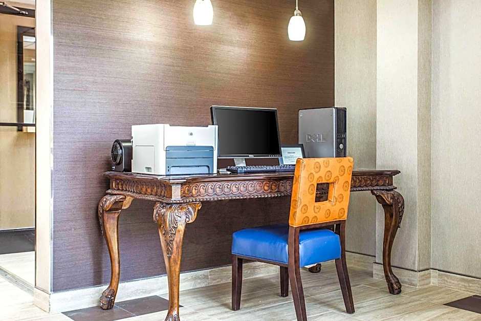Quality Inn Fort Mill near Carowinds Blvd.