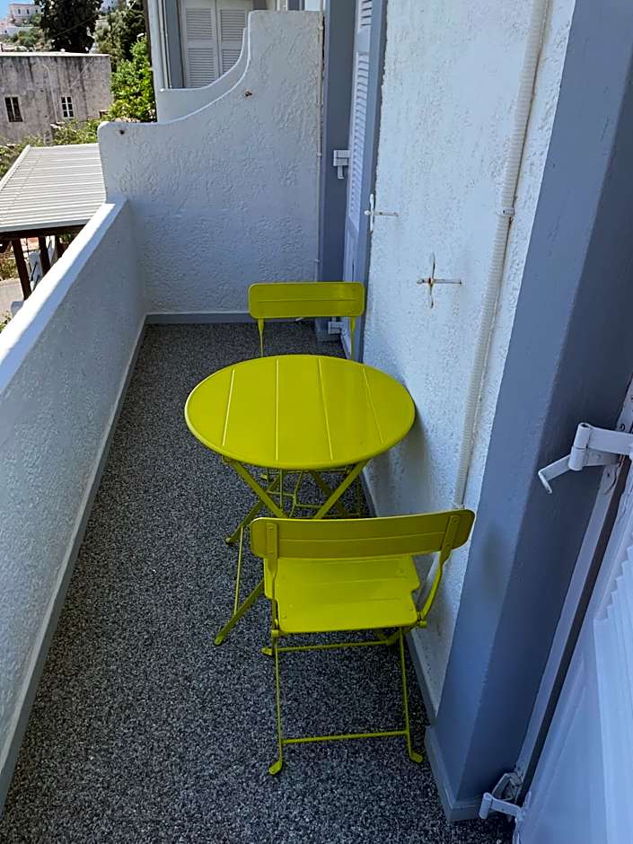 Spanos Apartments - Panteli