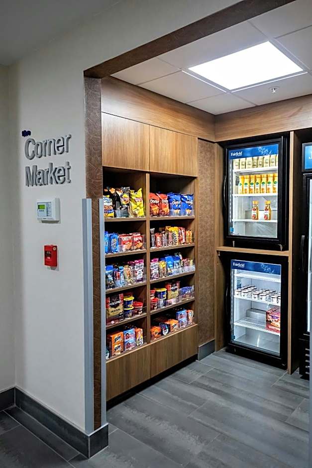 Fairfield by Marriott Inn & Suites Louisville Airport