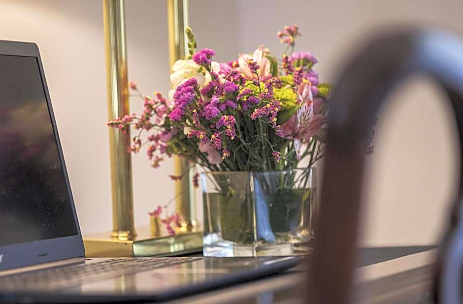 Cyan Americas Towers Hotel