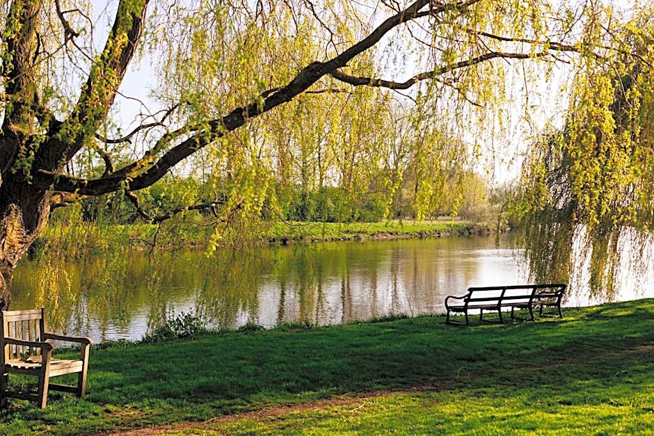 Riverside Hotel by Chef & Brewer Collection