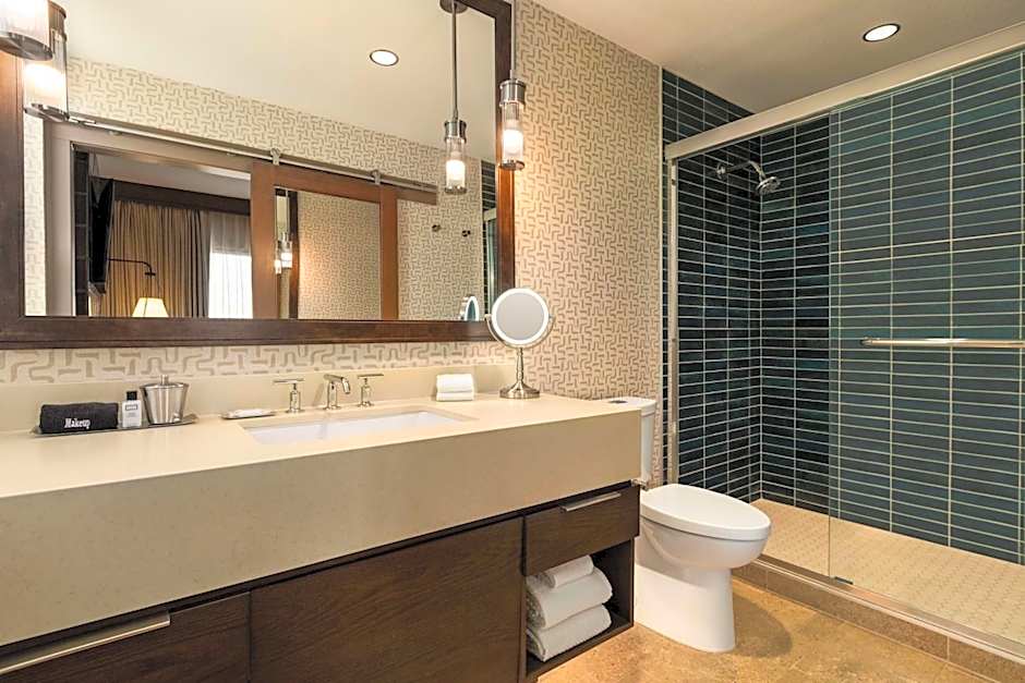 Hoodoo Moab, Curio Collection By Hilton
