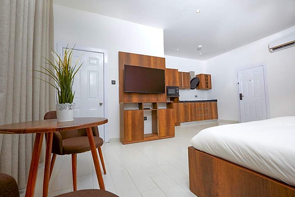 Photo 1 of 7 of Studio 1 King Bed