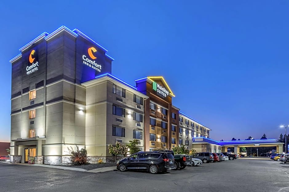 Comfort Inn & Suites I-90 City Center