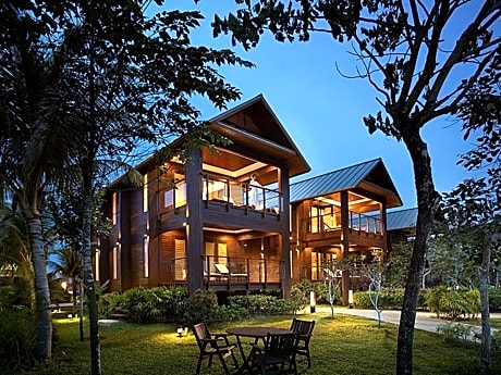 Duyong Marina and Resort