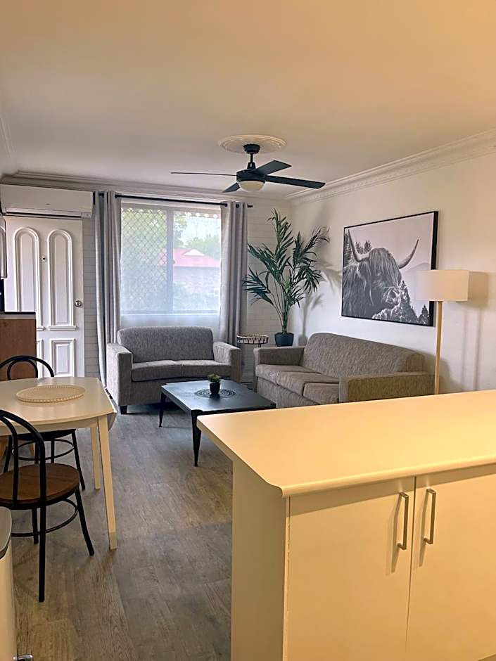 Estelle Kramer Motel