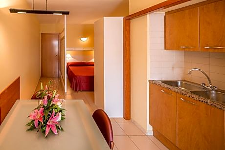 One-Bedroom Apartment (1 Adult)