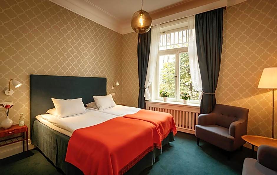 Home Hotel Wellington