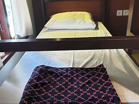 Gelatik B&B - Hostel