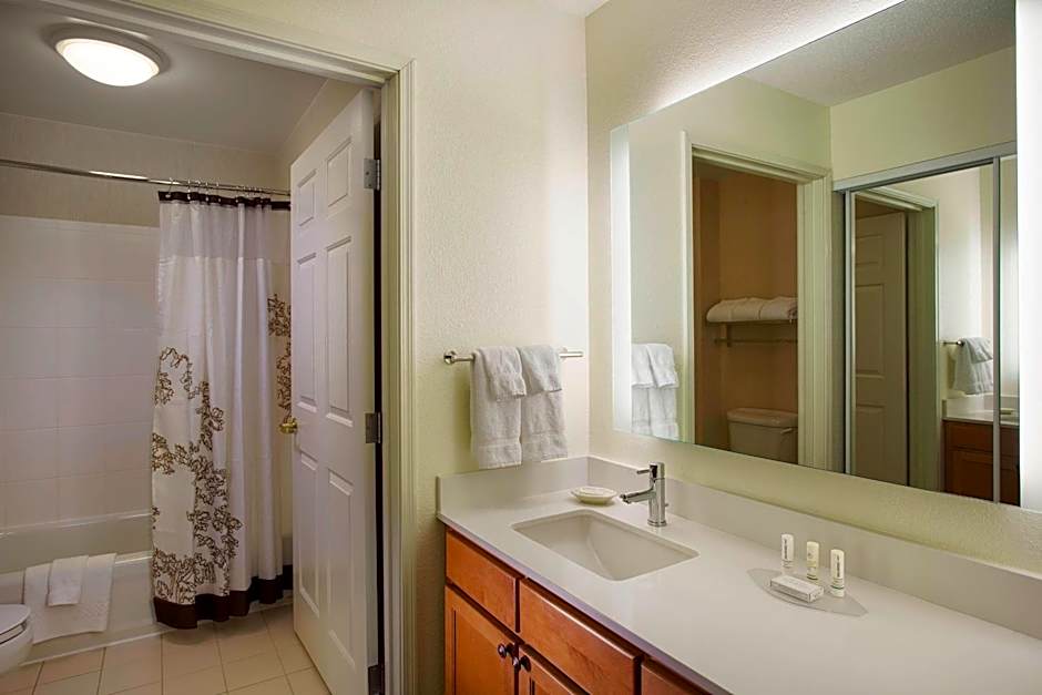 Residence Inn by Marriott Detroit Novi