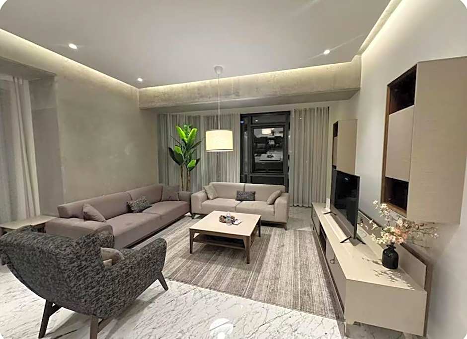 Enjoy luxury family apt