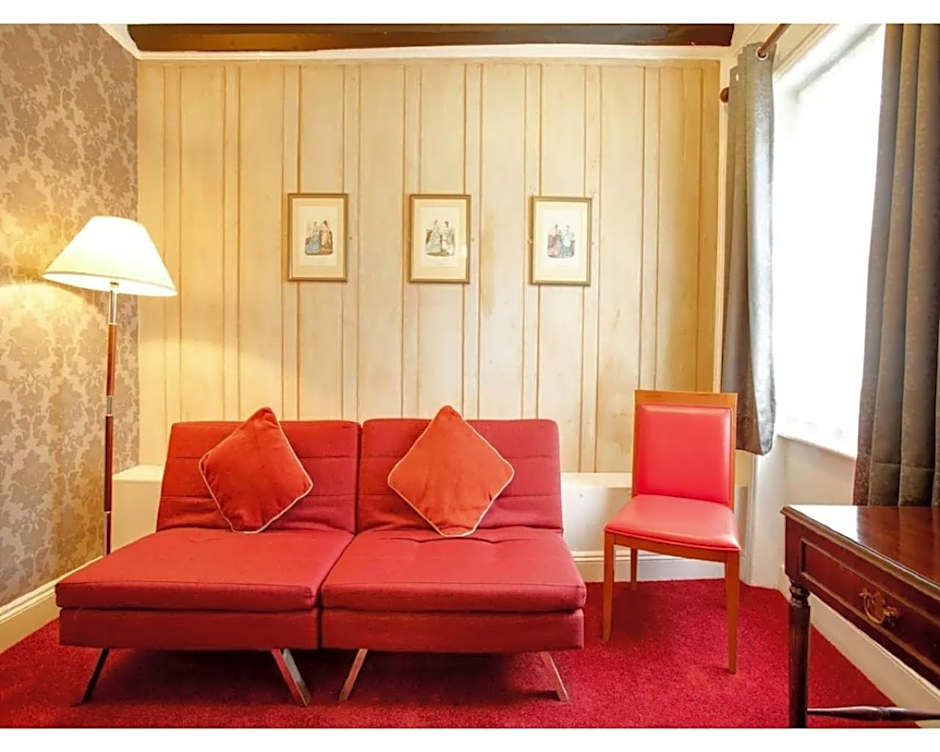 The Rose and Crown Hotel