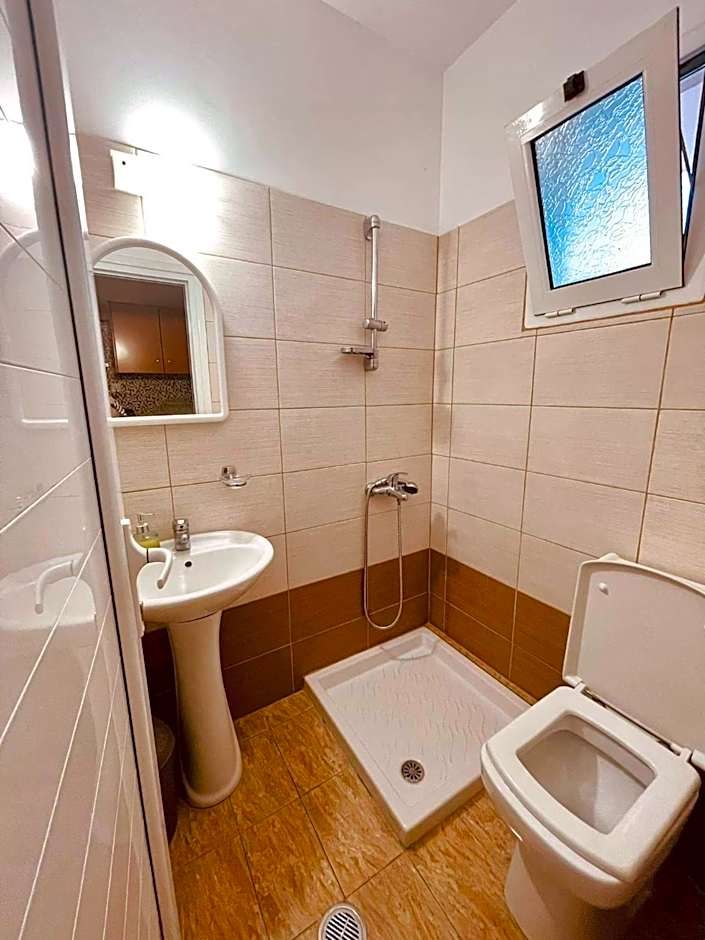 Peter's Place Studios & Suites