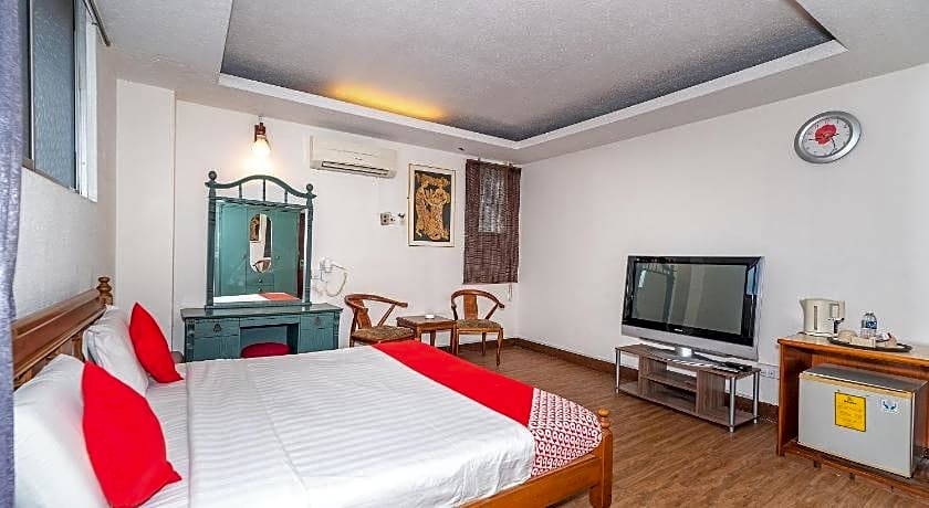 OYO 89864 Hotel Holiday Park