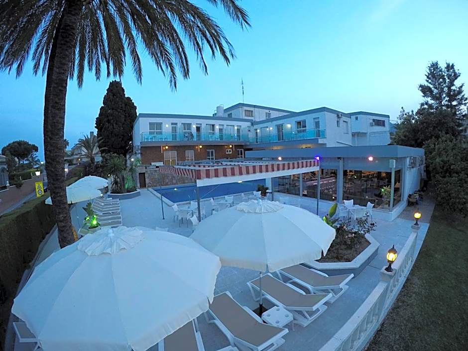 Hotel Complejo Los Rosales