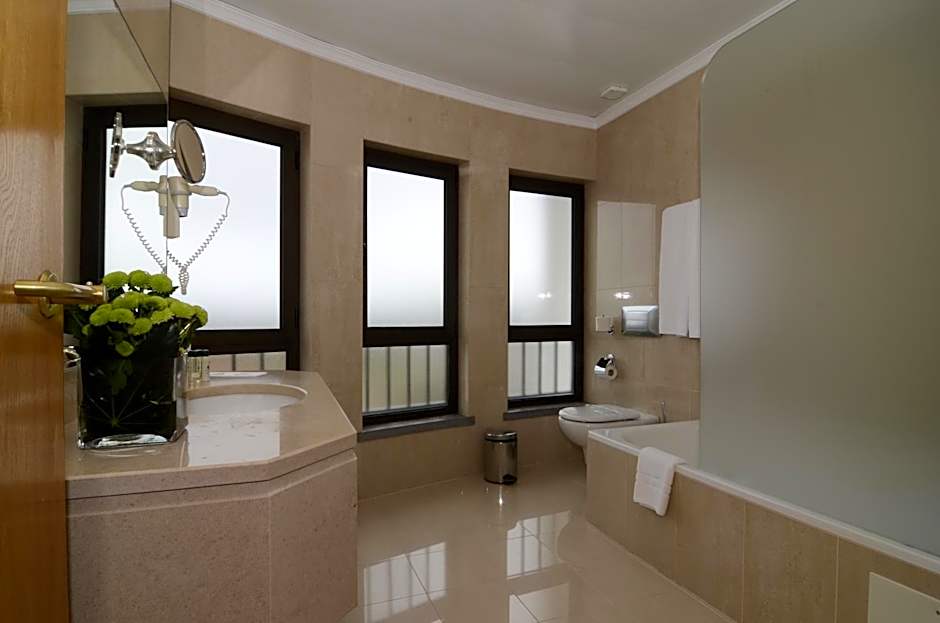 Hotel Cinquentenario & Conference Center