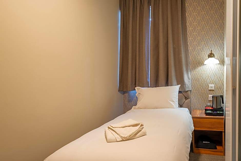 Uno Thames Hotel Maidenhead -Reopened Brand New Again