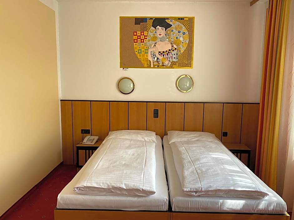 Garten- und Kunsthotel Gabriel City