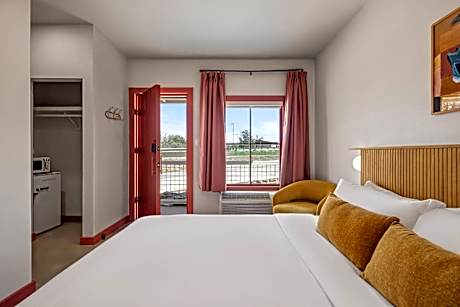 Standard King Room