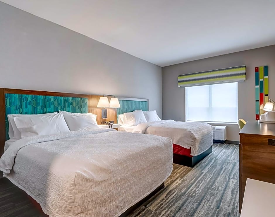 Hampton Inn & Suites Cincinnati Midtown Rookwood