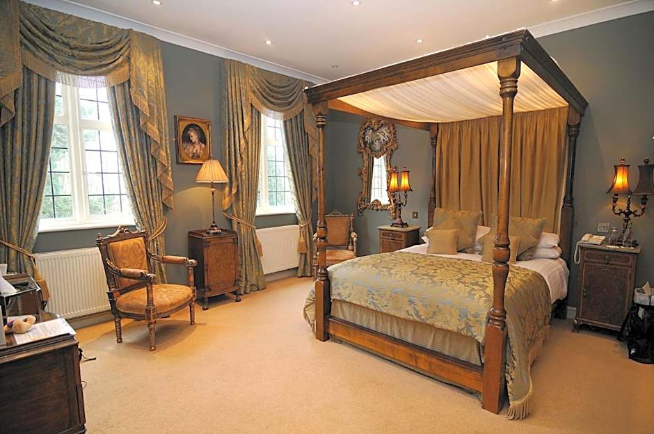 Ye Olde Bell Hotel & Spa