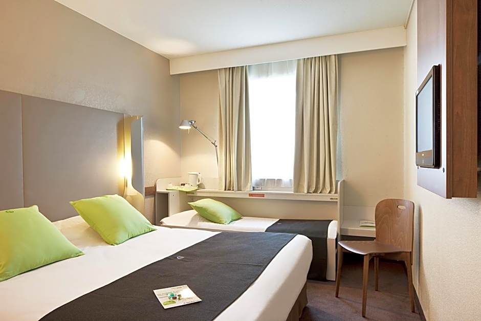 Campanile Poitiers - Site du Futuroscope