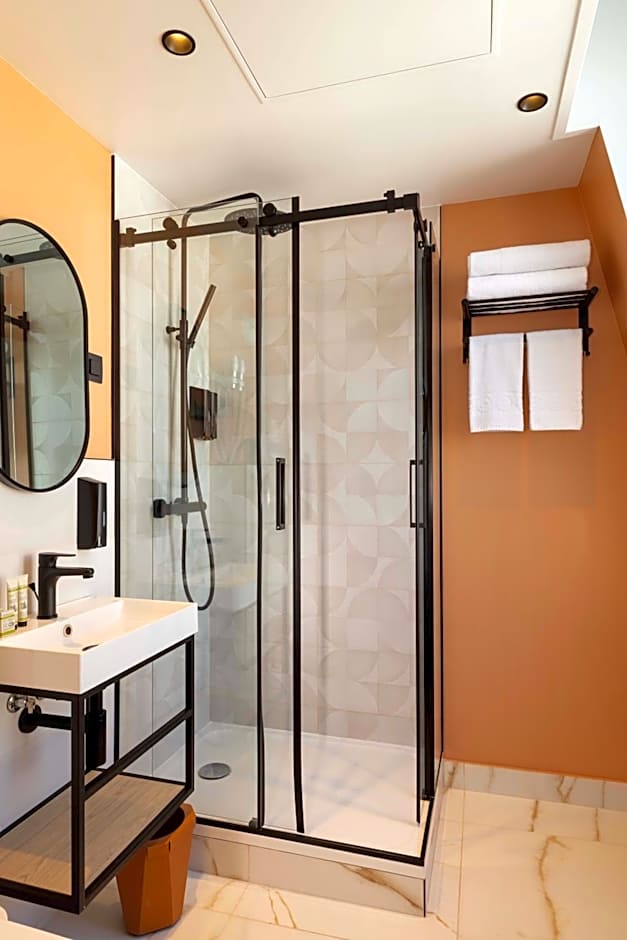 Hotel Espace Champerret